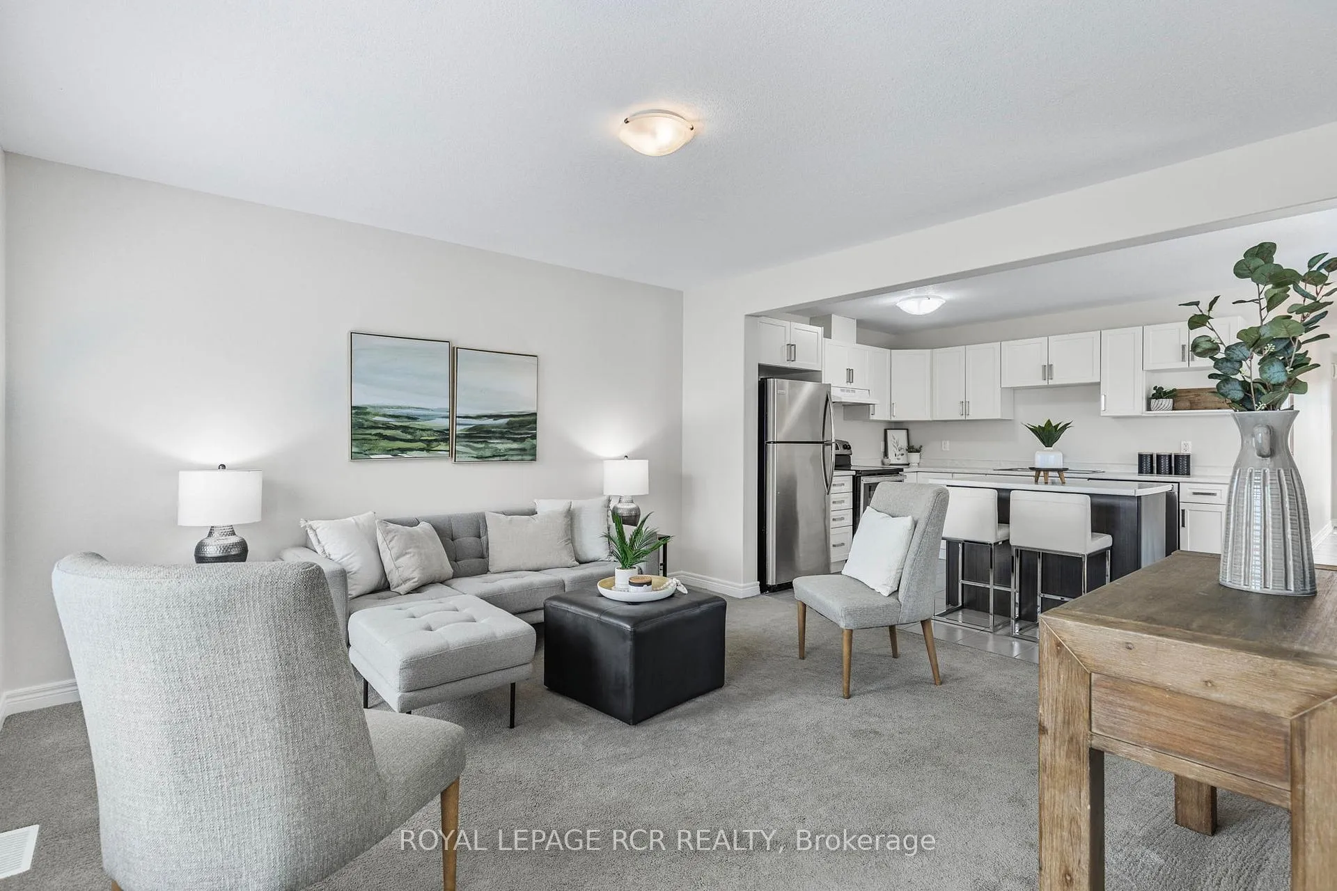 Photo 11 of 75 Winterton Court, Orangeville — HOMEH