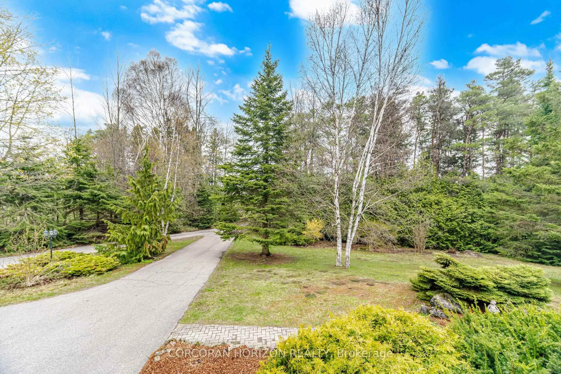Photo 3 of 475248 County 11 Road, Amaranth, Rural Amaranth — HOMEH