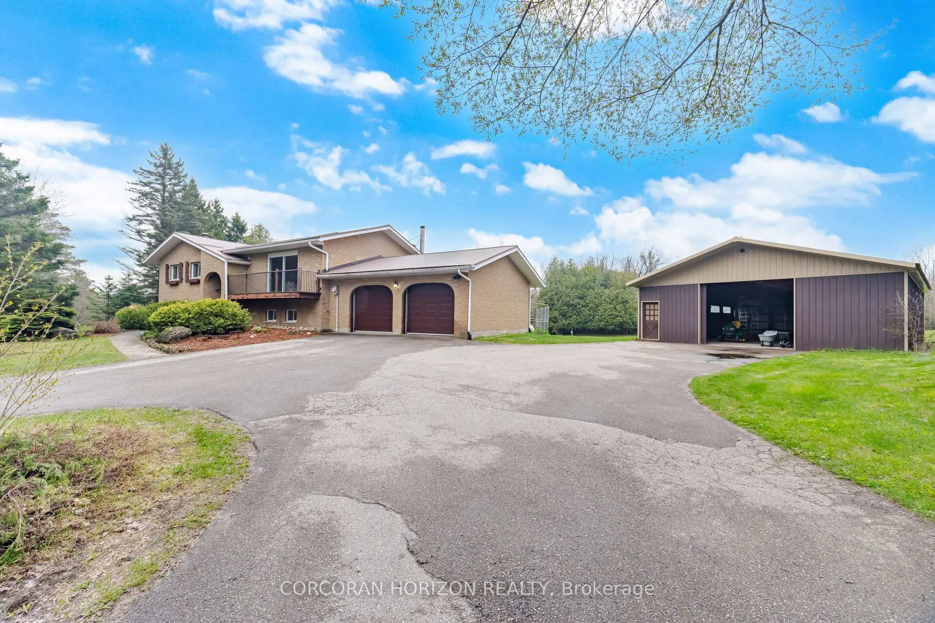 Photo 6 of 475248 County 11 Road, Amaranth, Rural Amaranth — HOMEH