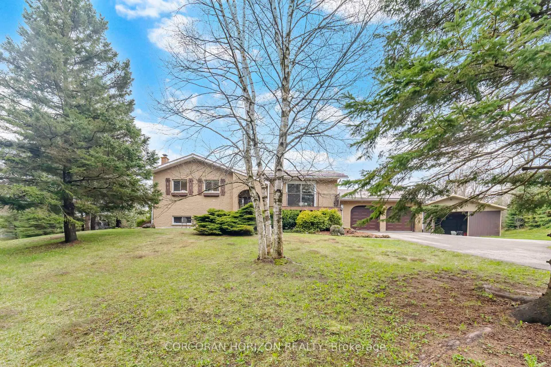 Photo 7 of 475248 County 11 Road, Amaranth, Rural Amaranth — HOMEH