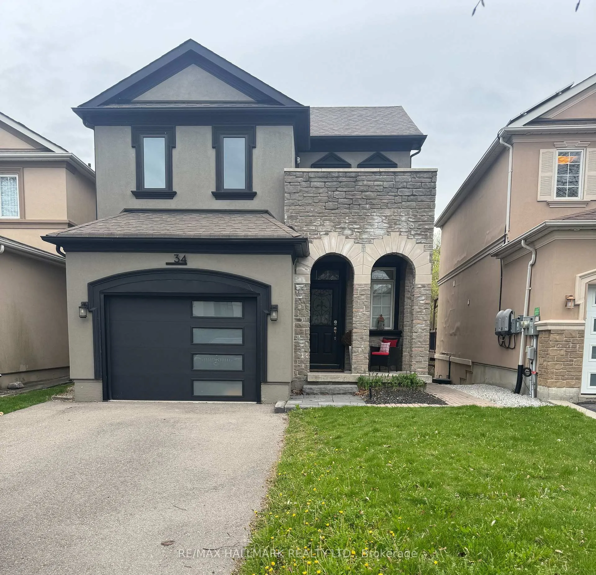 Photo 1 of 34 Willow Tree Street, Vaughan, Maple — HOMEH