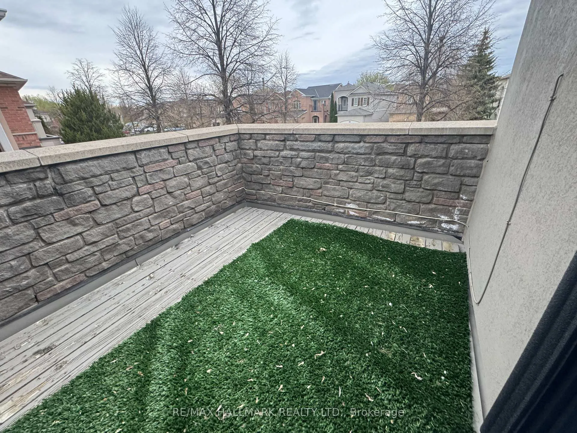 Photo 11 of 34 Willow Tree Street, Vaughan, Maple — HOMEH