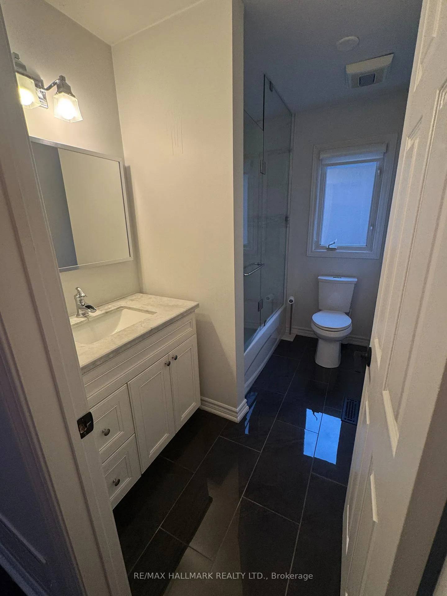 Photo 15 of 34 Willow Tree Street, Vaughan, Maple — HOMEH