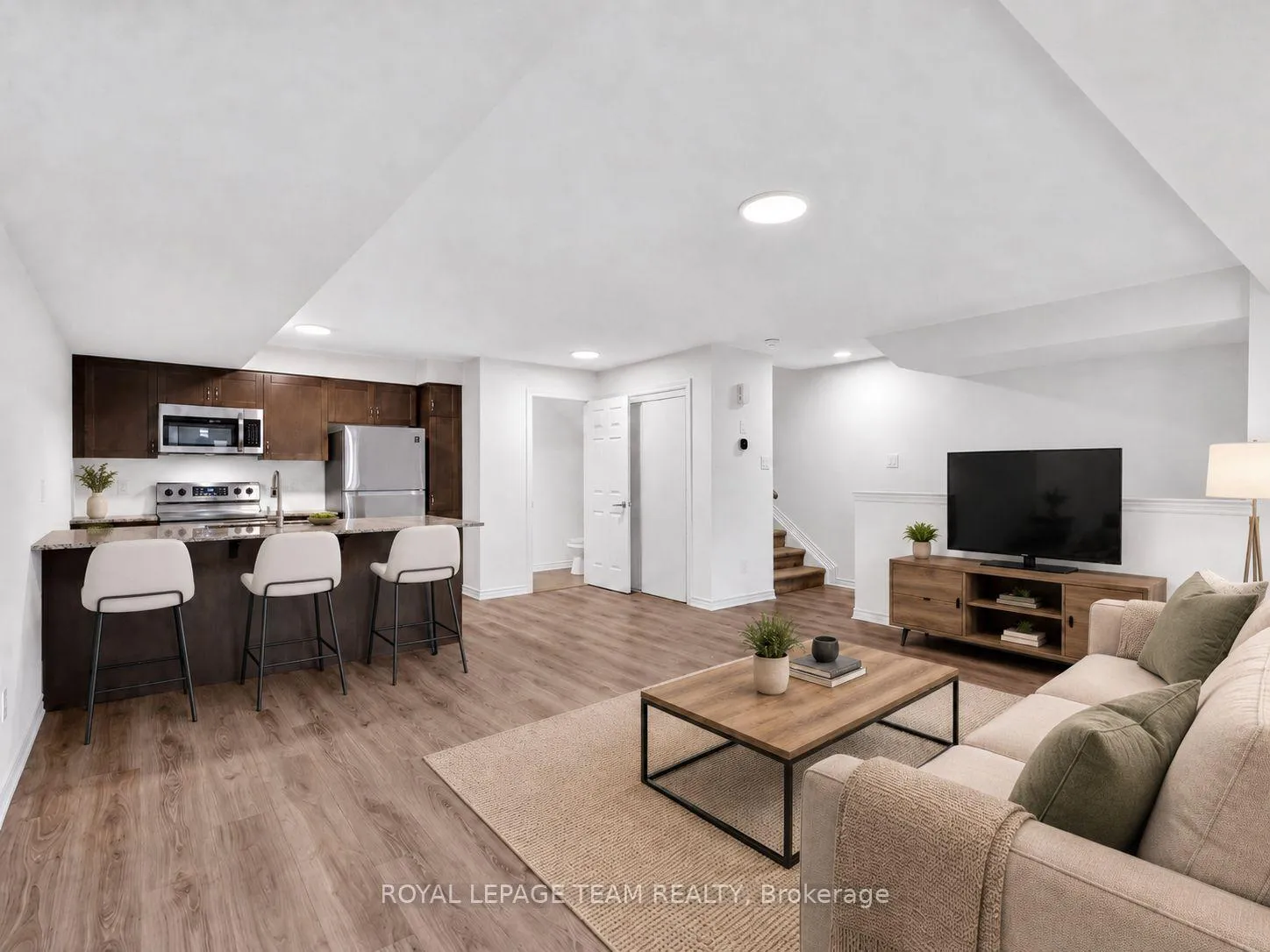 Photo 5 of 105 Walleye Private, Ottawa, Barrhaven - Half Moon Bay — HOMEH