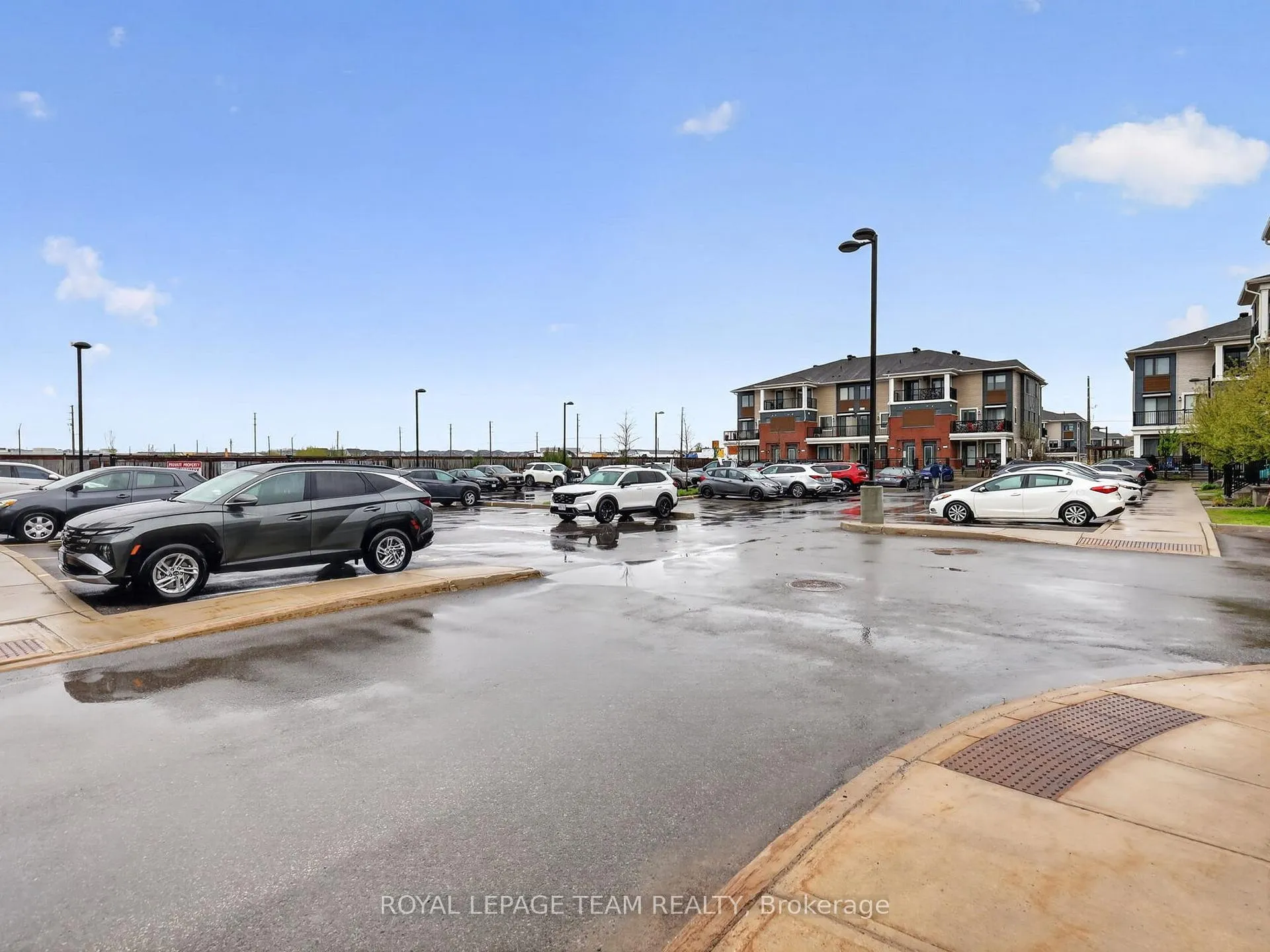 Photo 29 of 105 Walleye Private, Ottawa, Barrhaven - Half Moon Bay — HOMEH