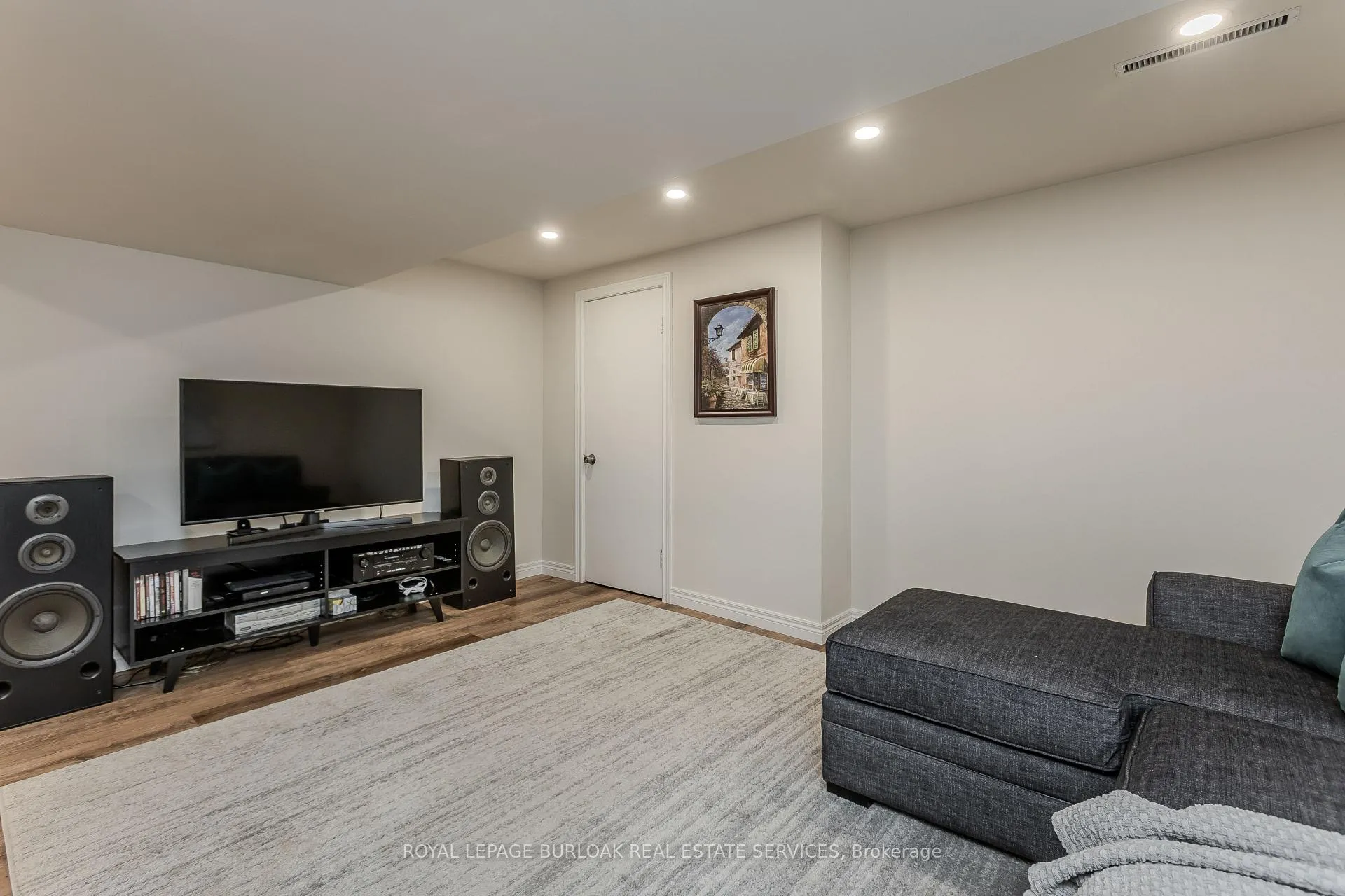 Photo 24 of 2 Glenbarr Road, St. Catharines, Glendale/Glenridge — HOMEH