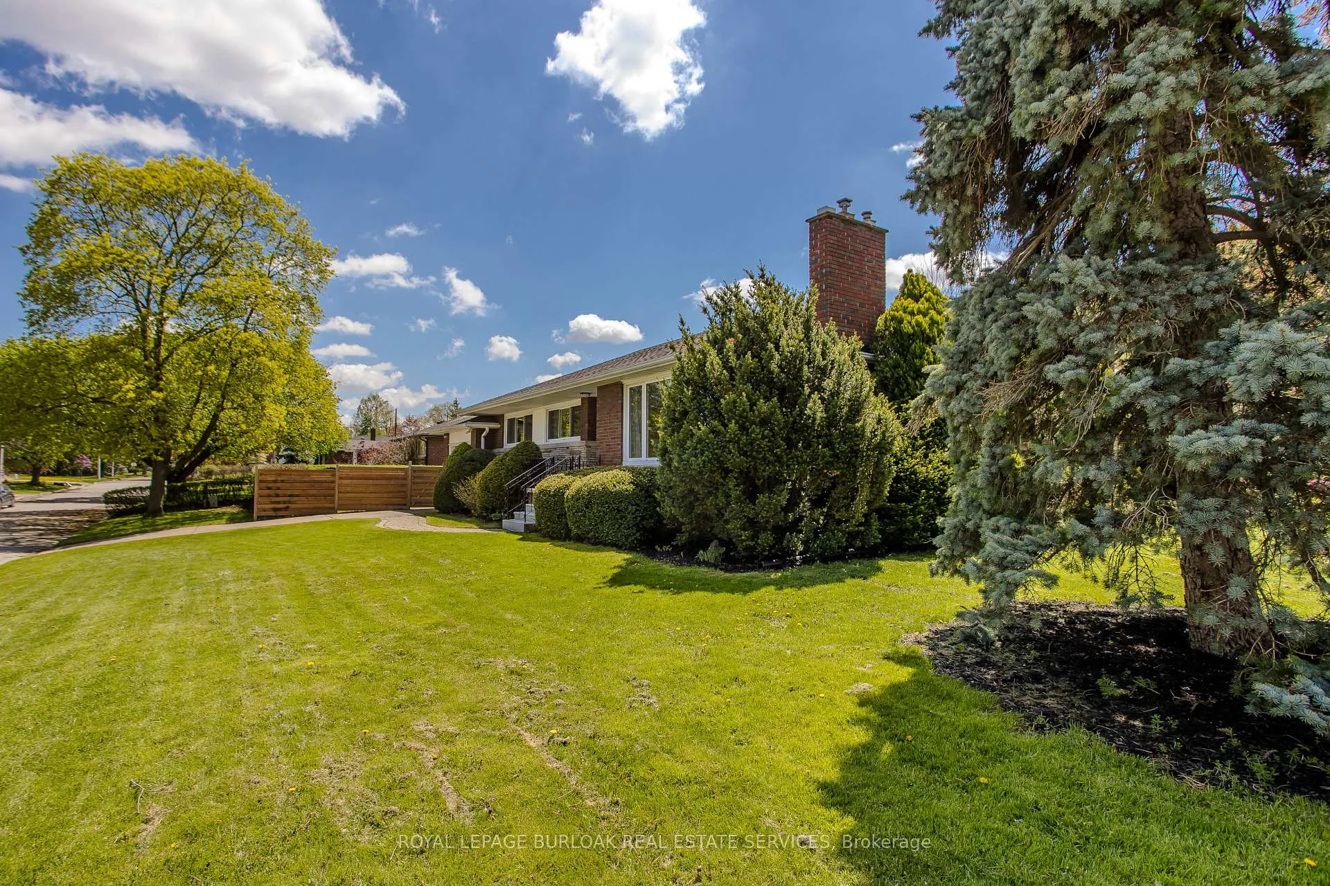 Photo 34 of 2 Glenbarr Road, St. Catharines, Glendale/Glenridge — HOMEH