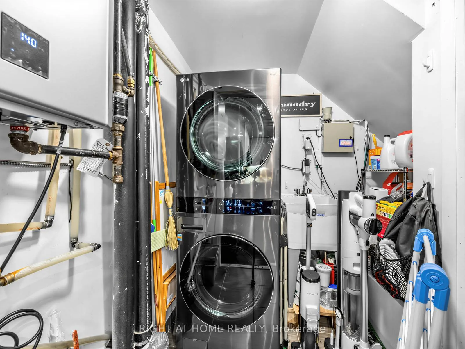 Photo 23 of Unit 61, 8177 Kipling Avenue, Vaughan, West Woodbridge — HOMEH