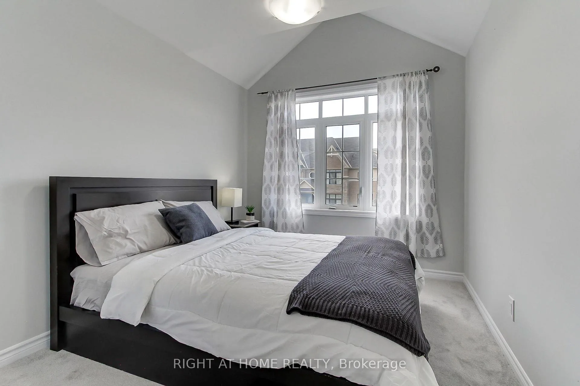 Photo 33 of 3 Bremner Street, Whitby, Rolling Acres — HOMEH