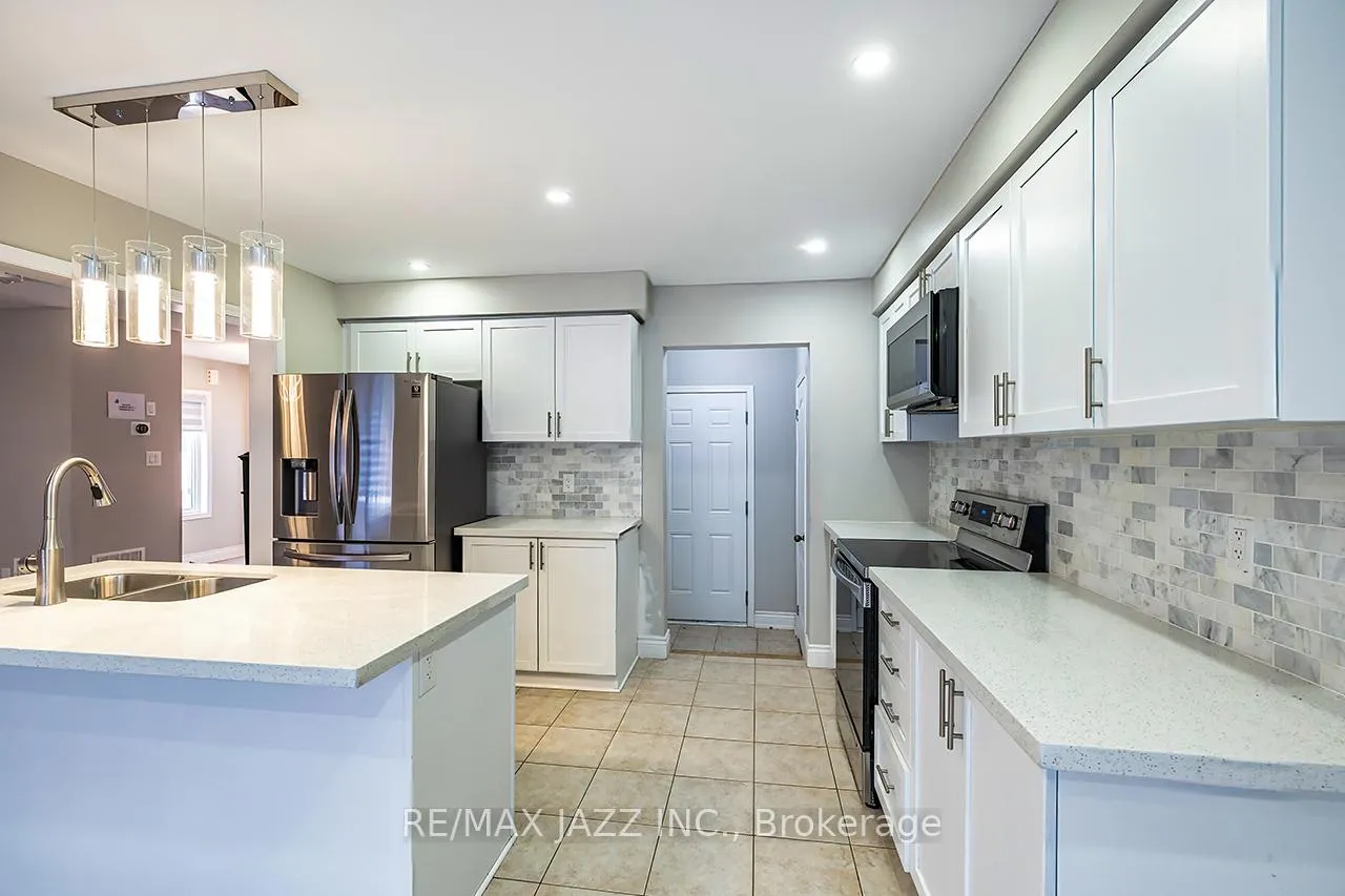 Photo 14 of 86 Sidney Rundle Avenue, Clarington, Bowmanville — HOMEH