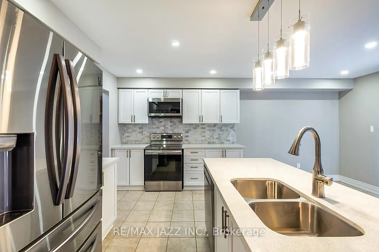Photo 15 of 86 Sidney Rundle Avenue, Clarington, Bowmanville — HOMEH