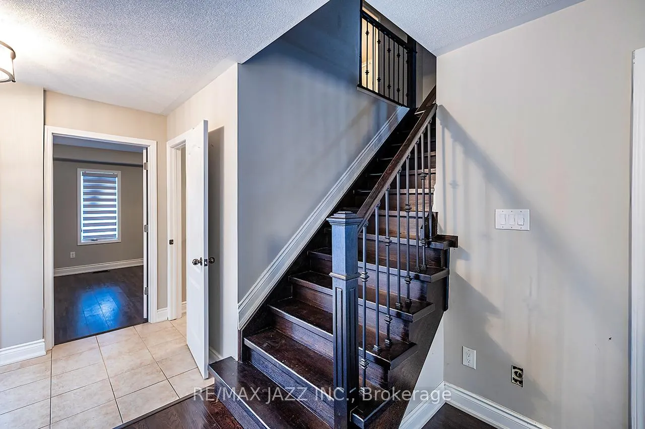 Photo 18 of 86 Sidney Rundle Avenue, Clarington, Bowmanville — HOMEH
