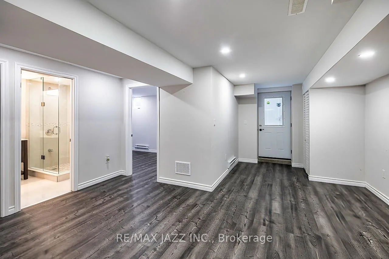Photo 32 of 86 Sidney Rundle Avenue, Clarington, Bowmanville — HOMEH
