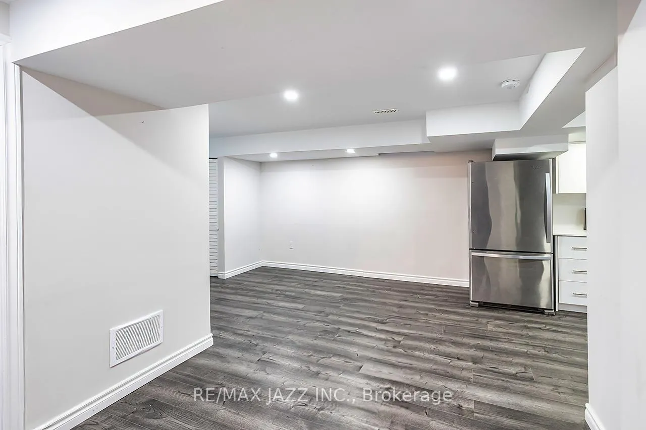 Photo 34 of 86 Sidney Rundle Avenue, Clarington, Bowmanville — HOMEH