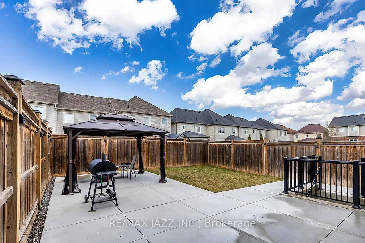 Photo 45 of 86 Sidney Rundle Avenue, Clarington, Bowmanville — HOMEH