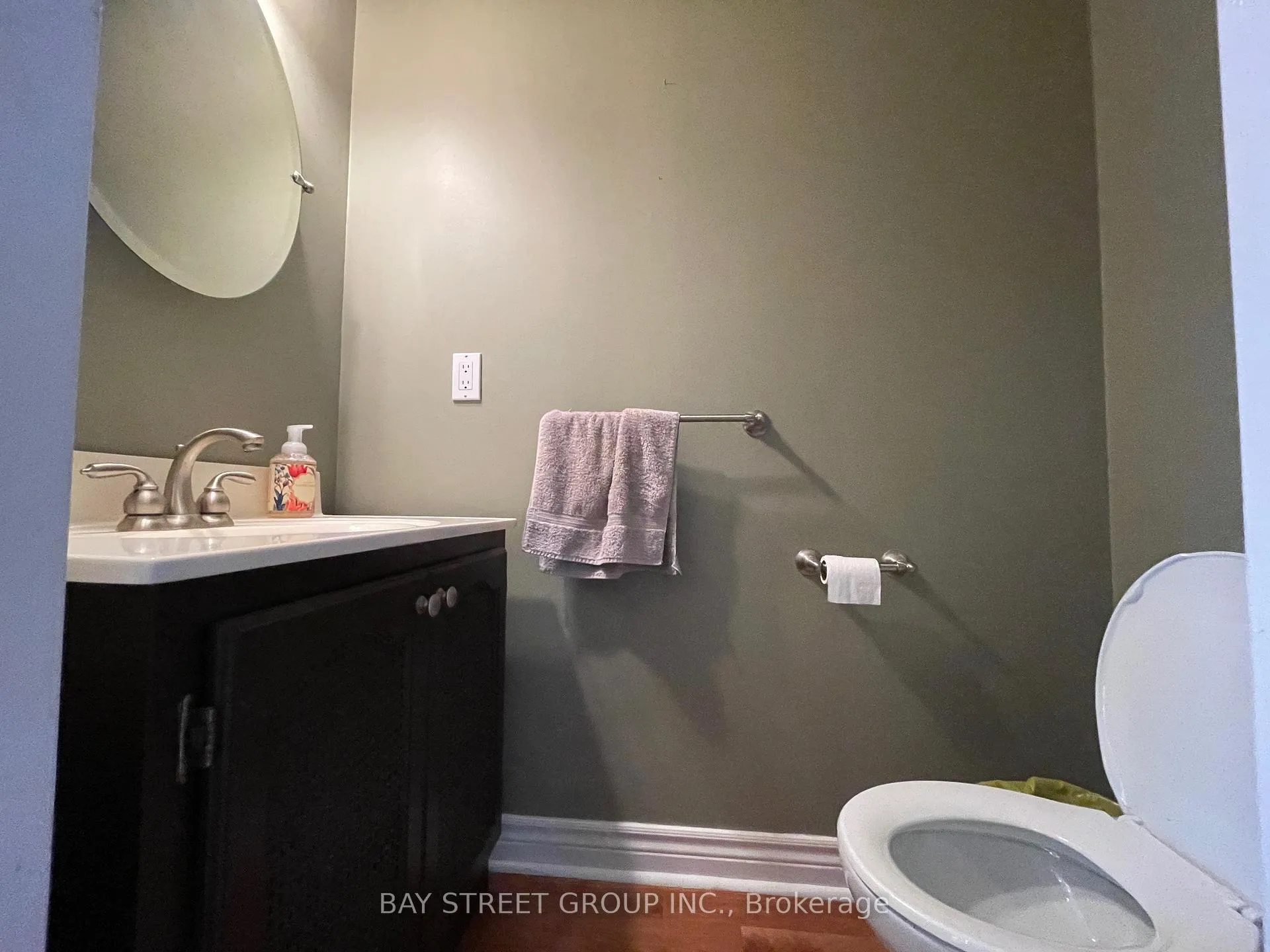 Photo 3 of 129 Sherwood Forest Drive, Markham, Bullock — HOMEH