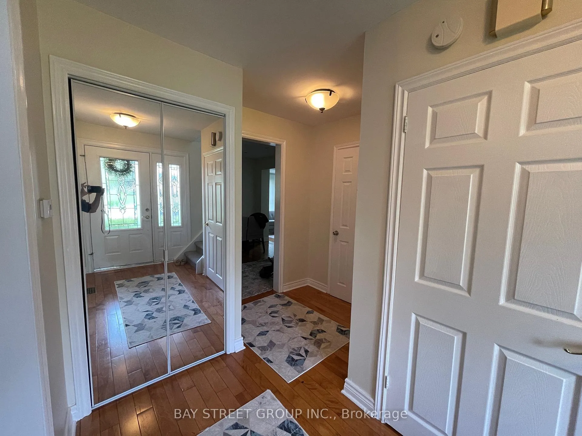 Photo 6 of 129 Sherwood Forest Drive, Markham, Bullock — HOMEH