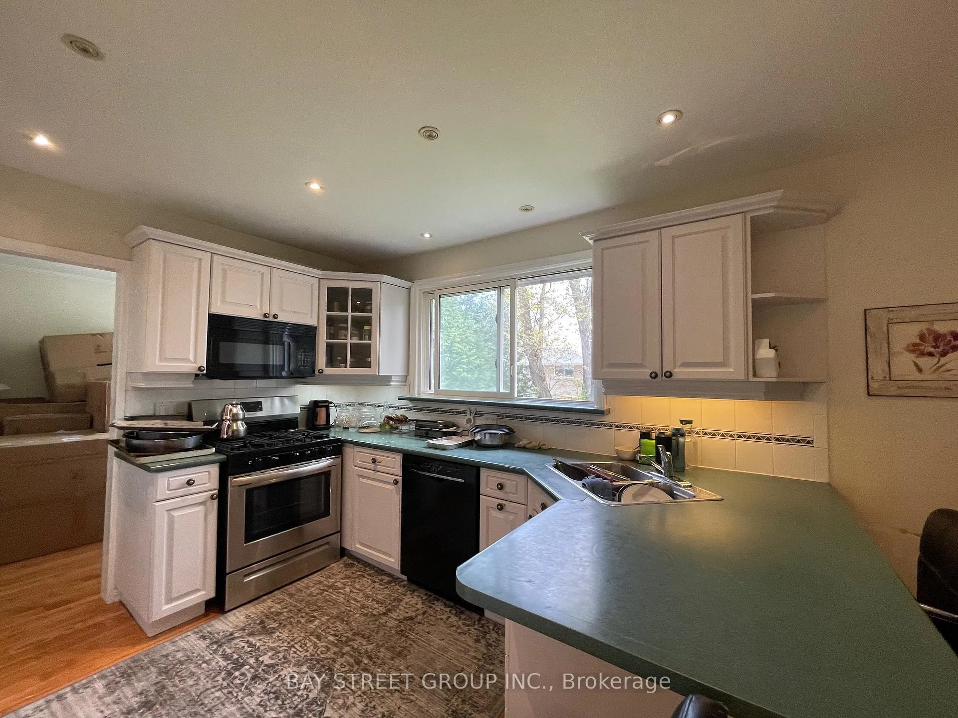 Photo 9 of 129 Sherwood Forest Drive, Markham, Bullock — HOMEH