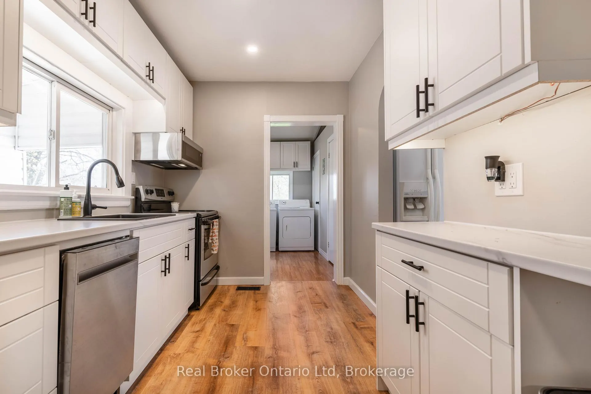 Photo 9 of 712 9th Avenue E, Owen Sound — HOMEH