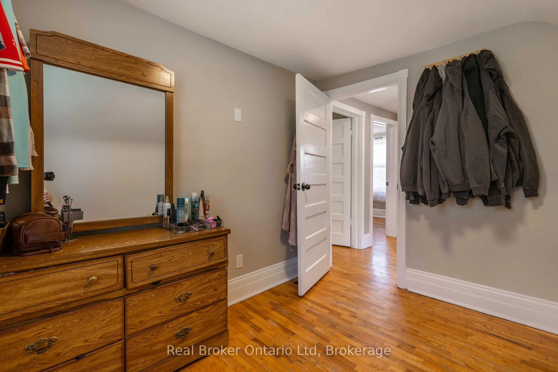 Photo 19 of 712 9th Avenue E, Owen Sound — HOMEH