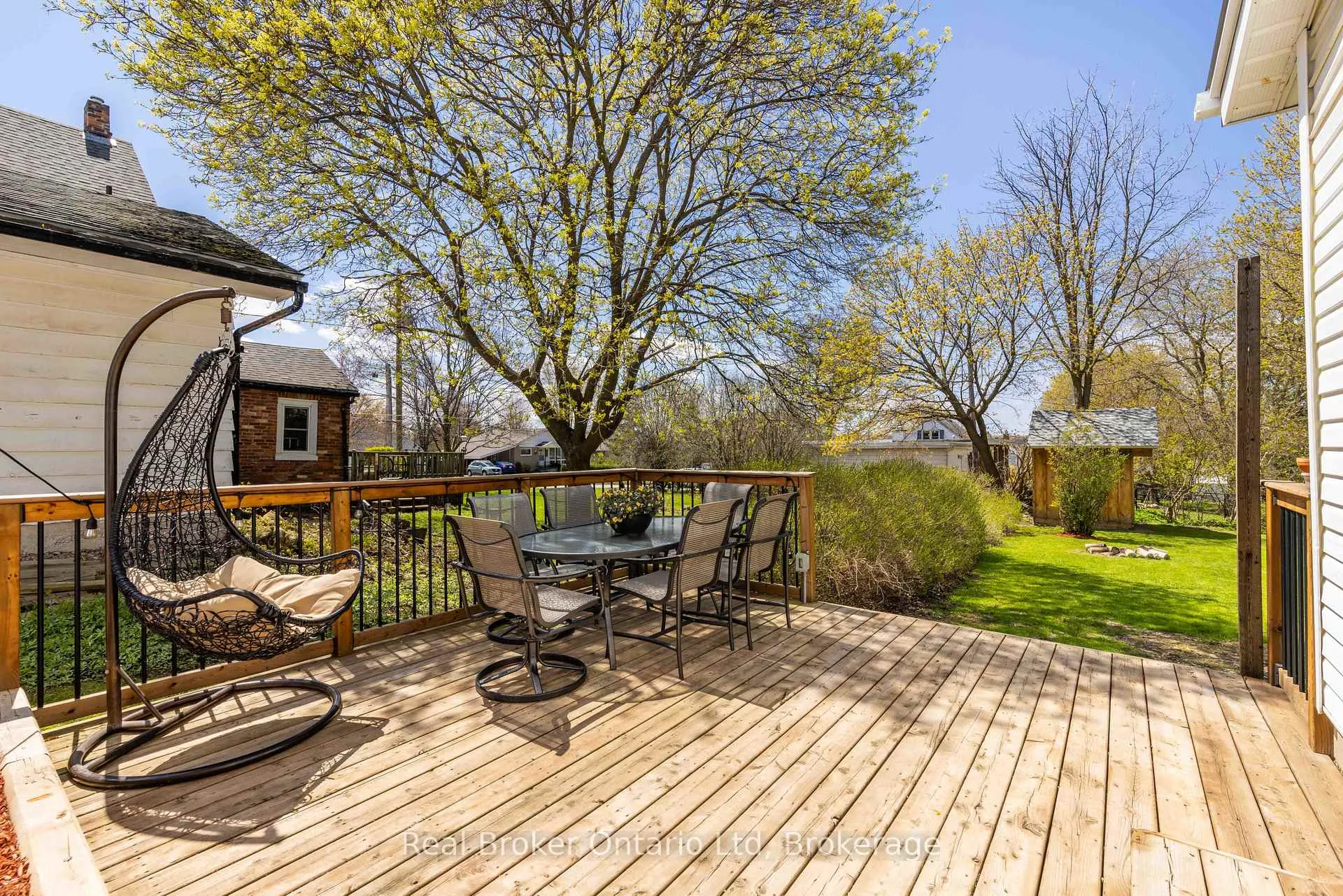 Photo 20 of 712 9th Avenue E, Owen Sound — HOMEH