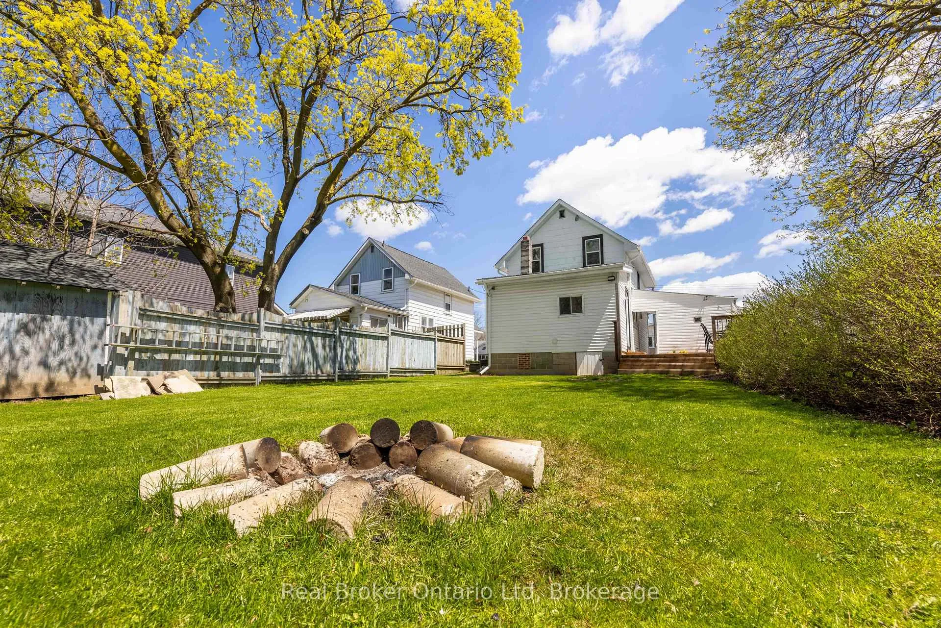 Photo 26 of 712 9th Avenue E, Owen Sound — HOMEH
