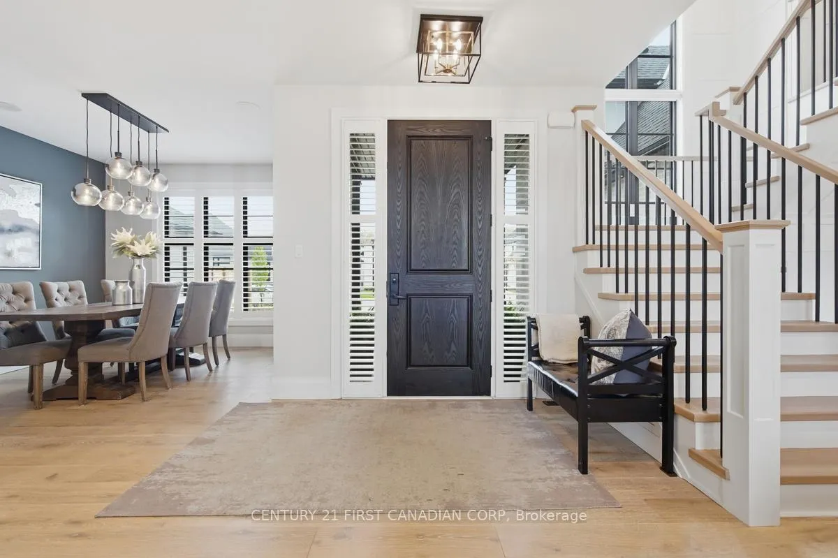 Photo 3 of 1729 Upper West Avenue, London, South B — HOMEH