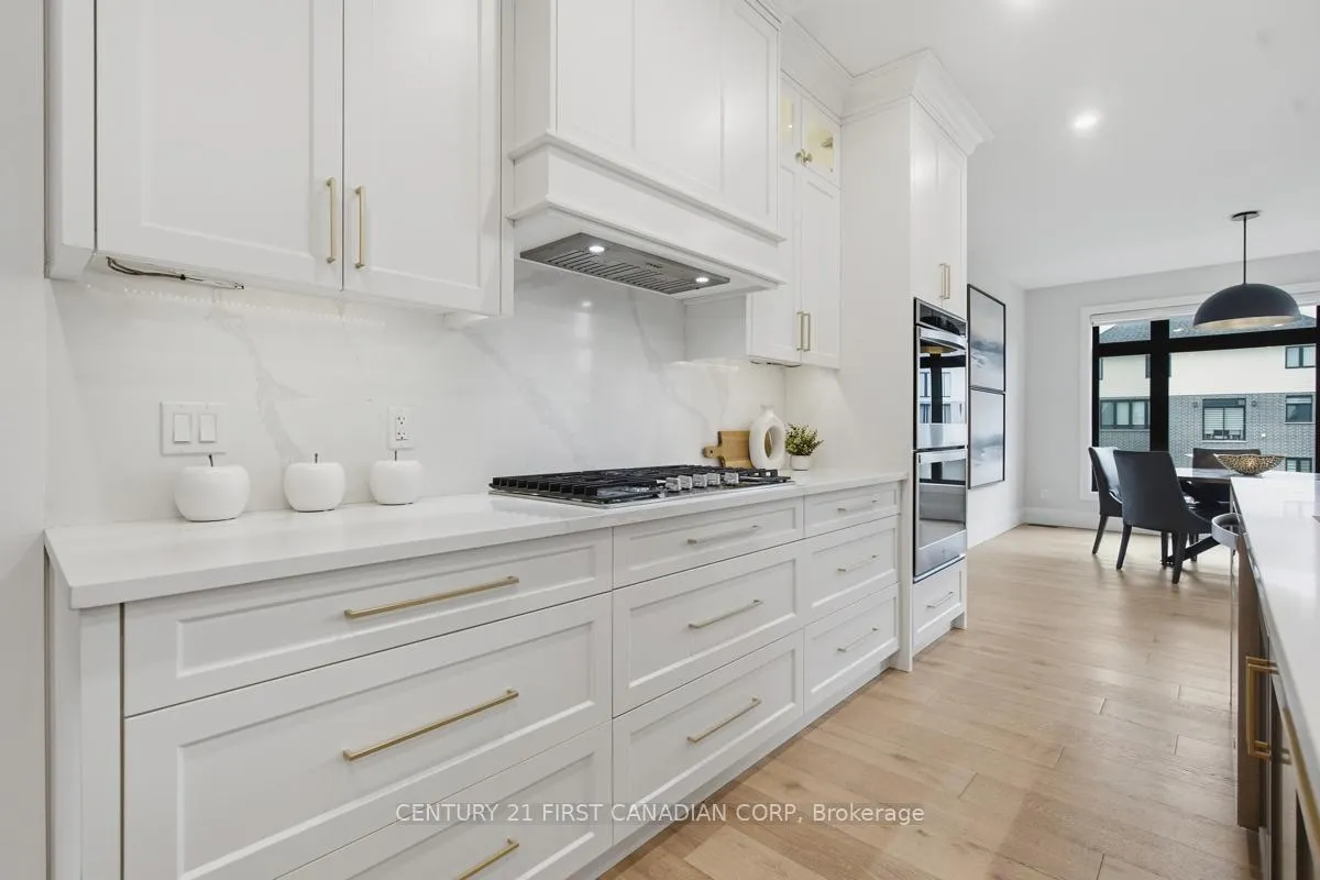Photo 13 of 1729 Upper West Avenue, London, South B — HOMEH