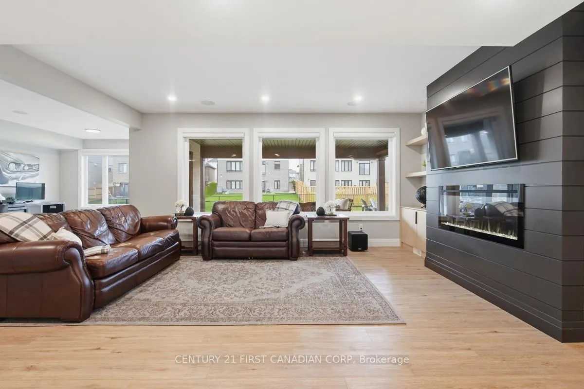 Photo 35 of 1729 Upper West Avenue, London, South B — HOMEH