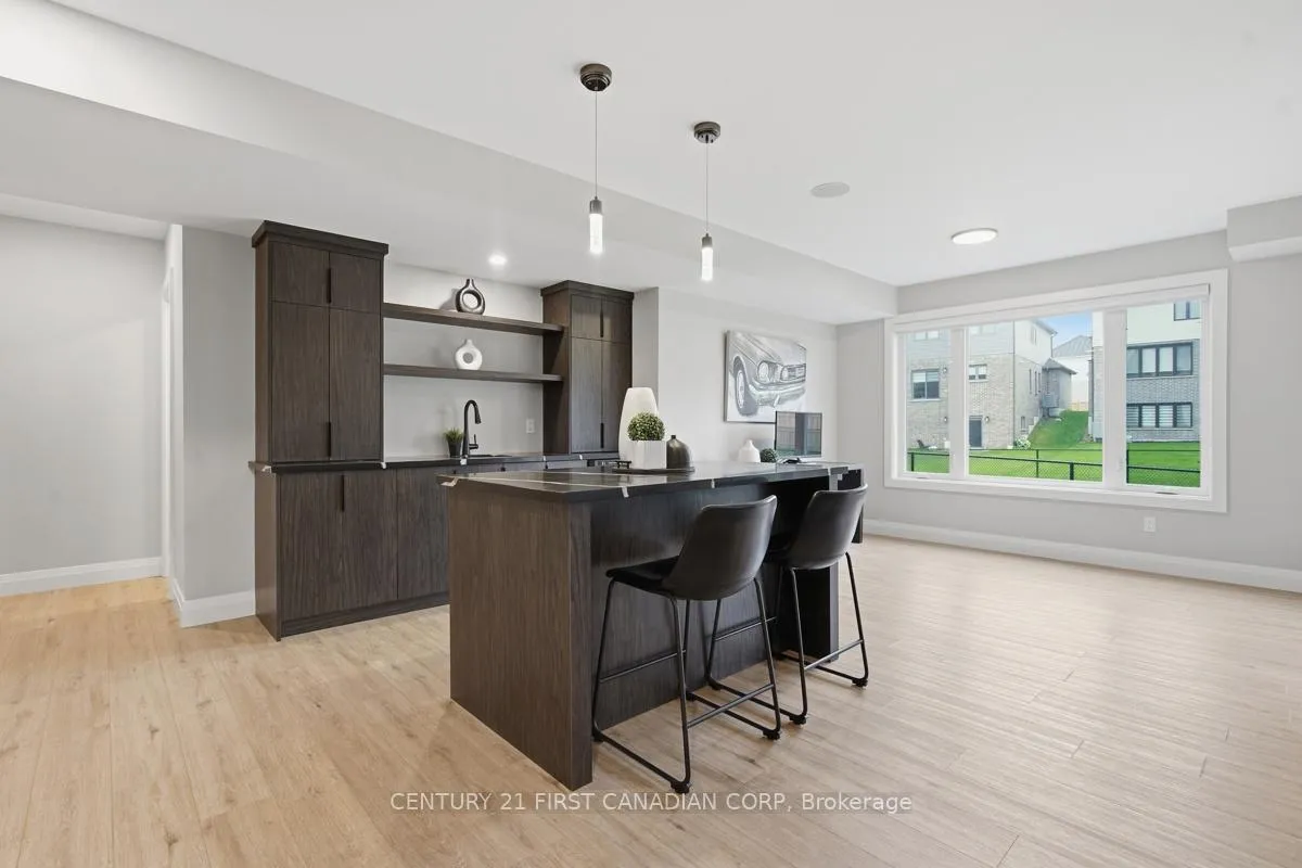 Photo 38 of 1729 Upper West Avenue, London, South B — HOMEH