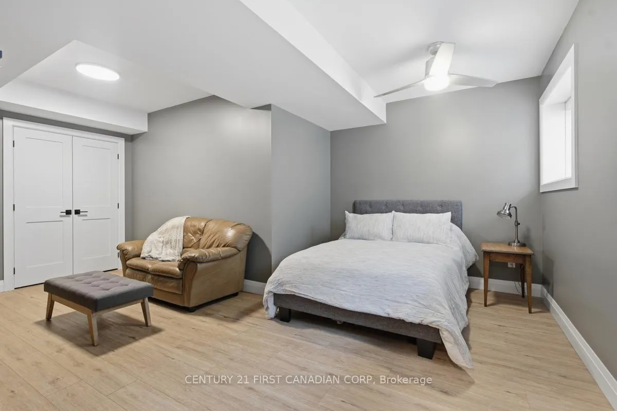 Photo 40 of 1729 Upper West Avenue, London, South B — HOMEH