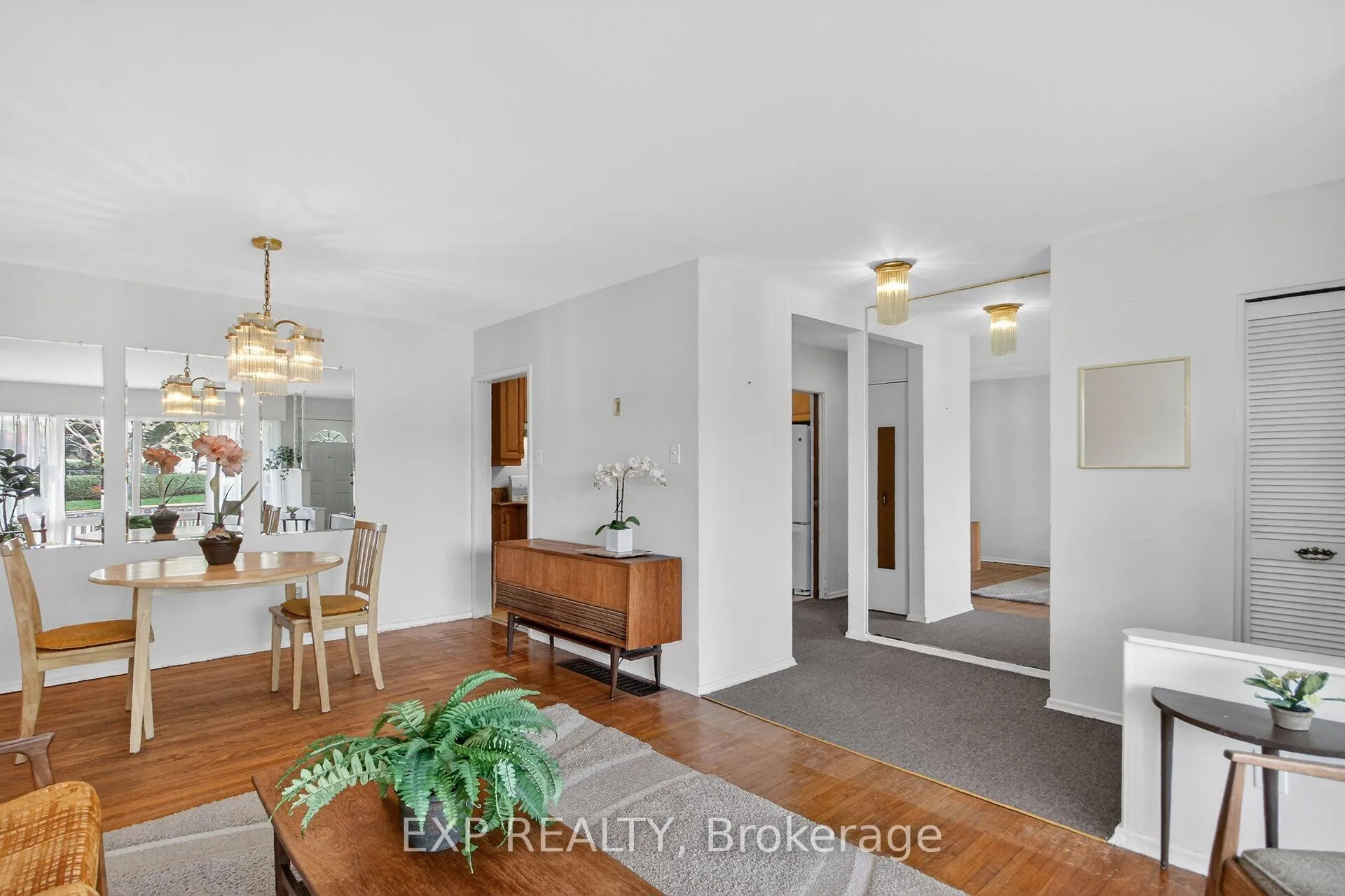Photo 10 of 935 Pleasant Park Road, Ottawa, Elmvale Acres/Urbandale — HOMEH