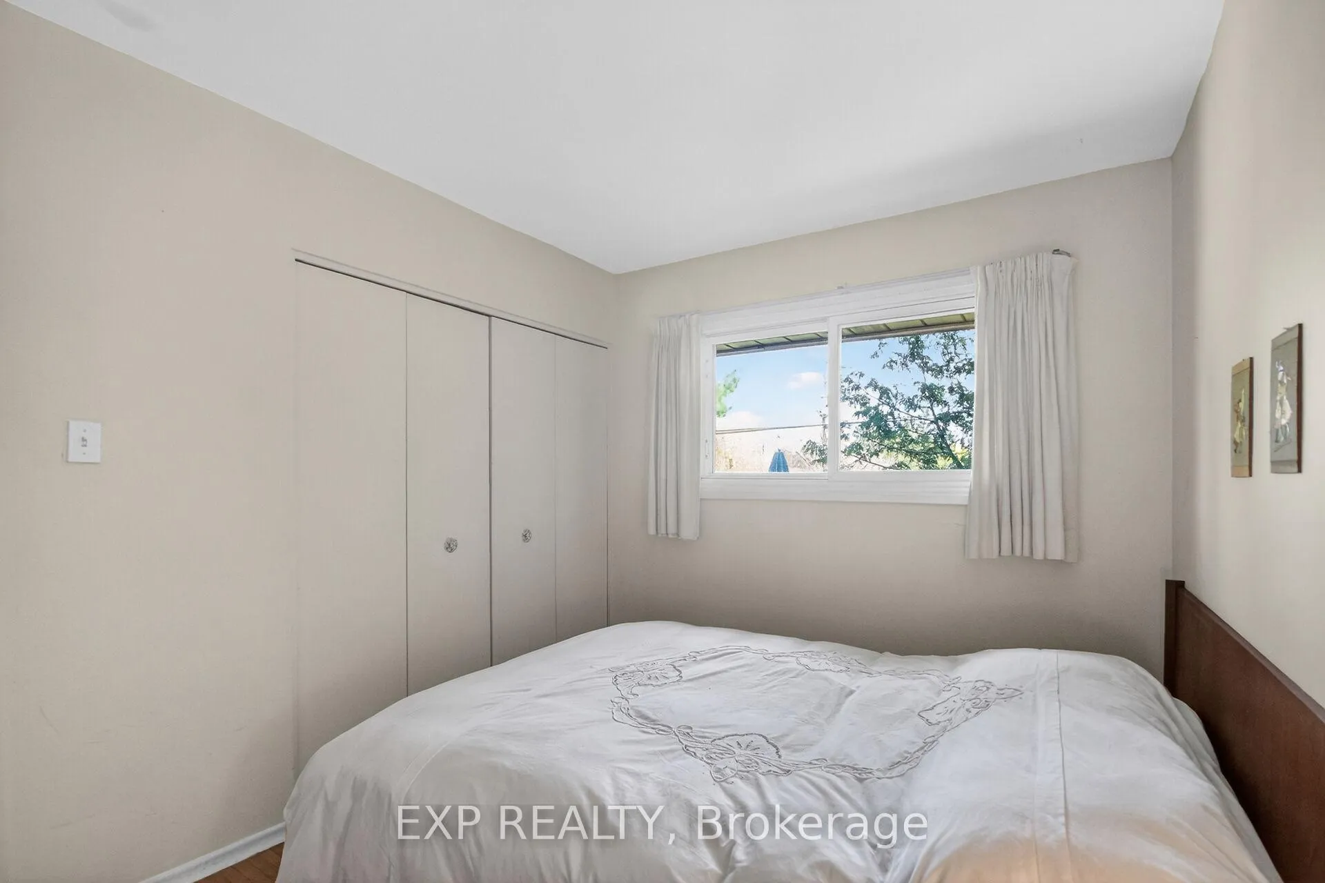 Photo 21 of 935 Pleasant Park Road, Ottawa, Elmvale Acres/Urbandale — HOMEH