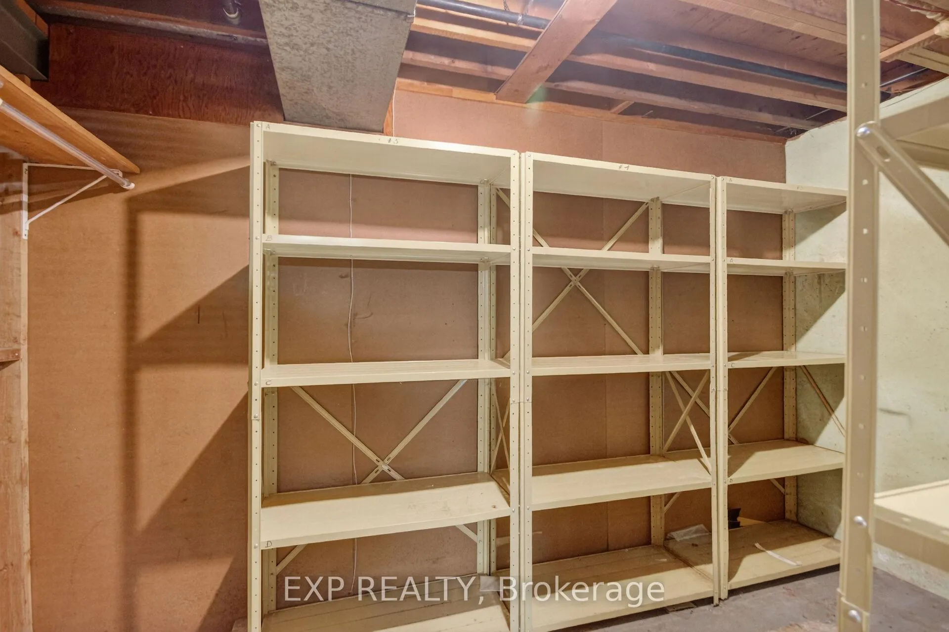 Photo 36 of 935 Pleasant Park Road, Ottawa, Elmvale Acres/Urbandale — HOMEH