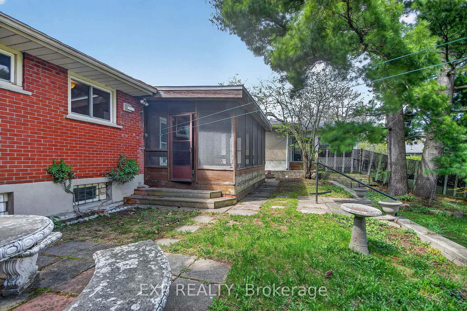 Photo 41 of 935 Pleasant Park Road, Ottawa, Elmvale Acres/Urbandale — HOMEH