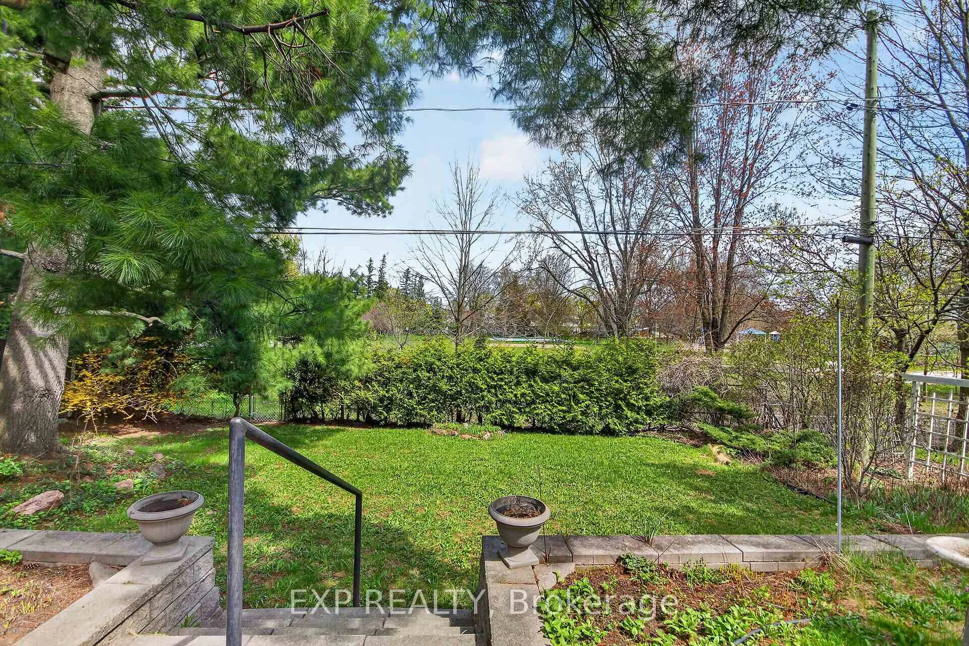Photo 45 of 935 Pleasant Park Road, Ottawa, Elmvale Acres/Urbandale — HOMEH