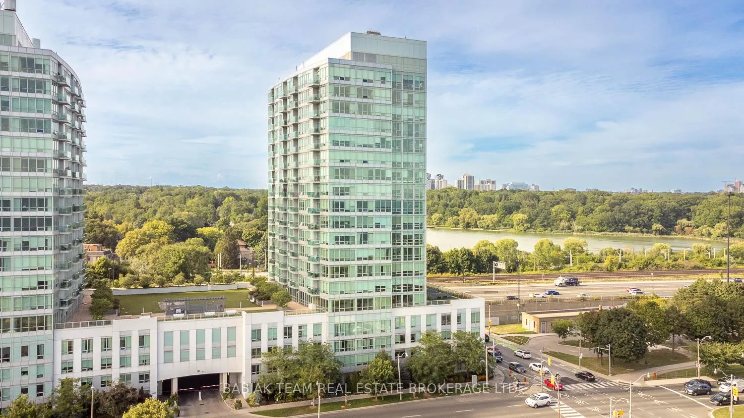 Front of Unit 707, 1900 Lakeshore Boulevard West