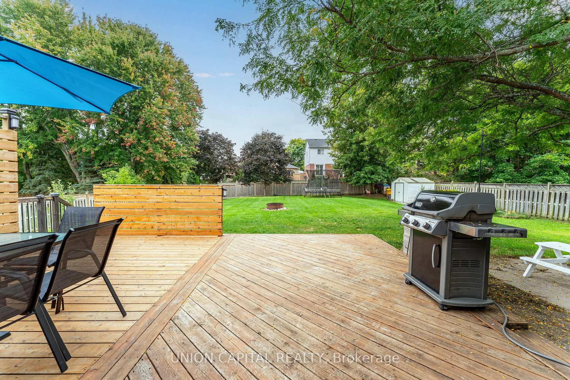Photo 5 of 35 Jonathan Street, Uxbridge — HOMEH
