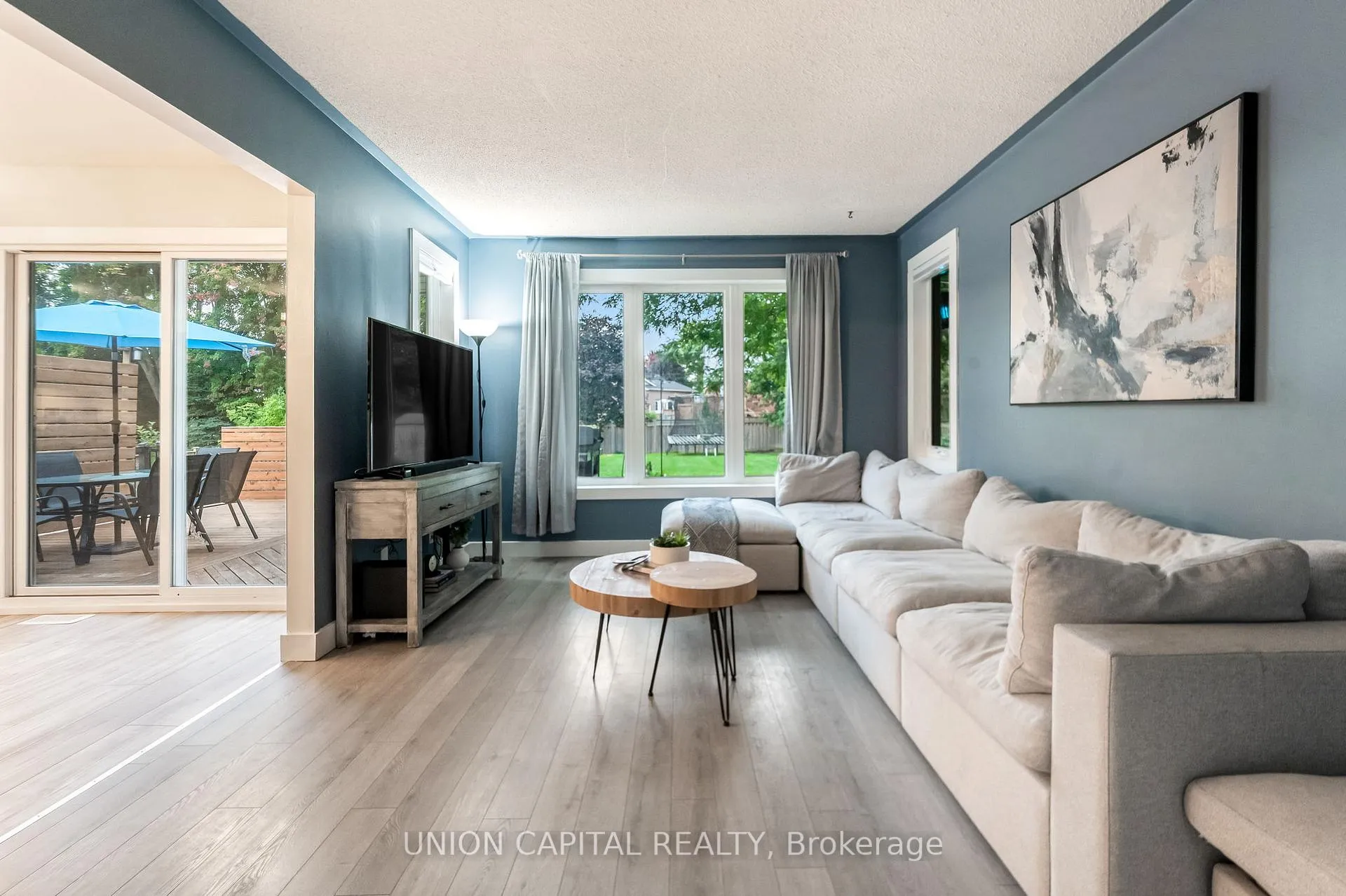 Photo 8 of 35 Jonathan Street, Uxbridge — HOMEH