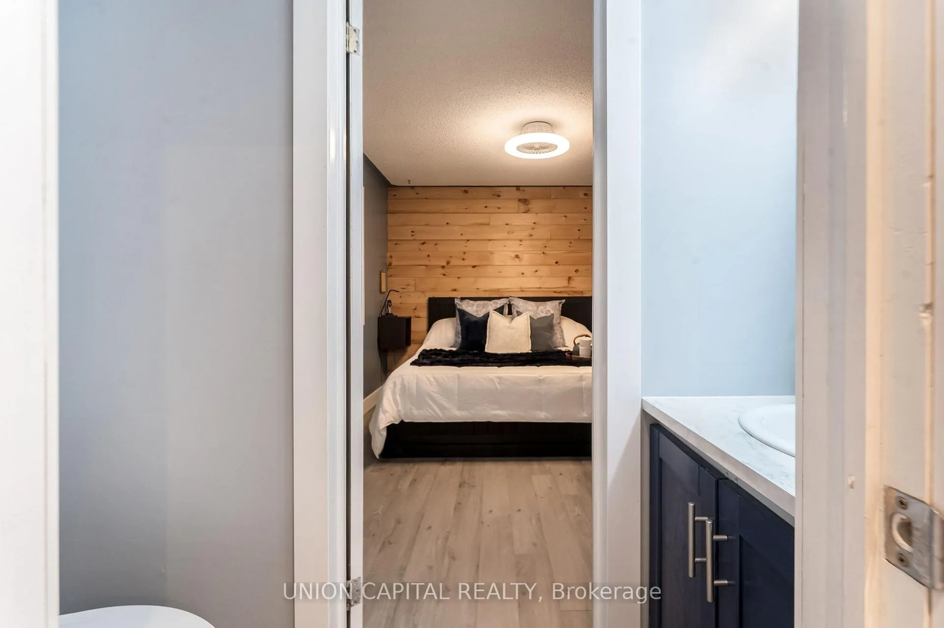 Photo 25 of 35 Jonathan Street, Uxbridge — HOMEH