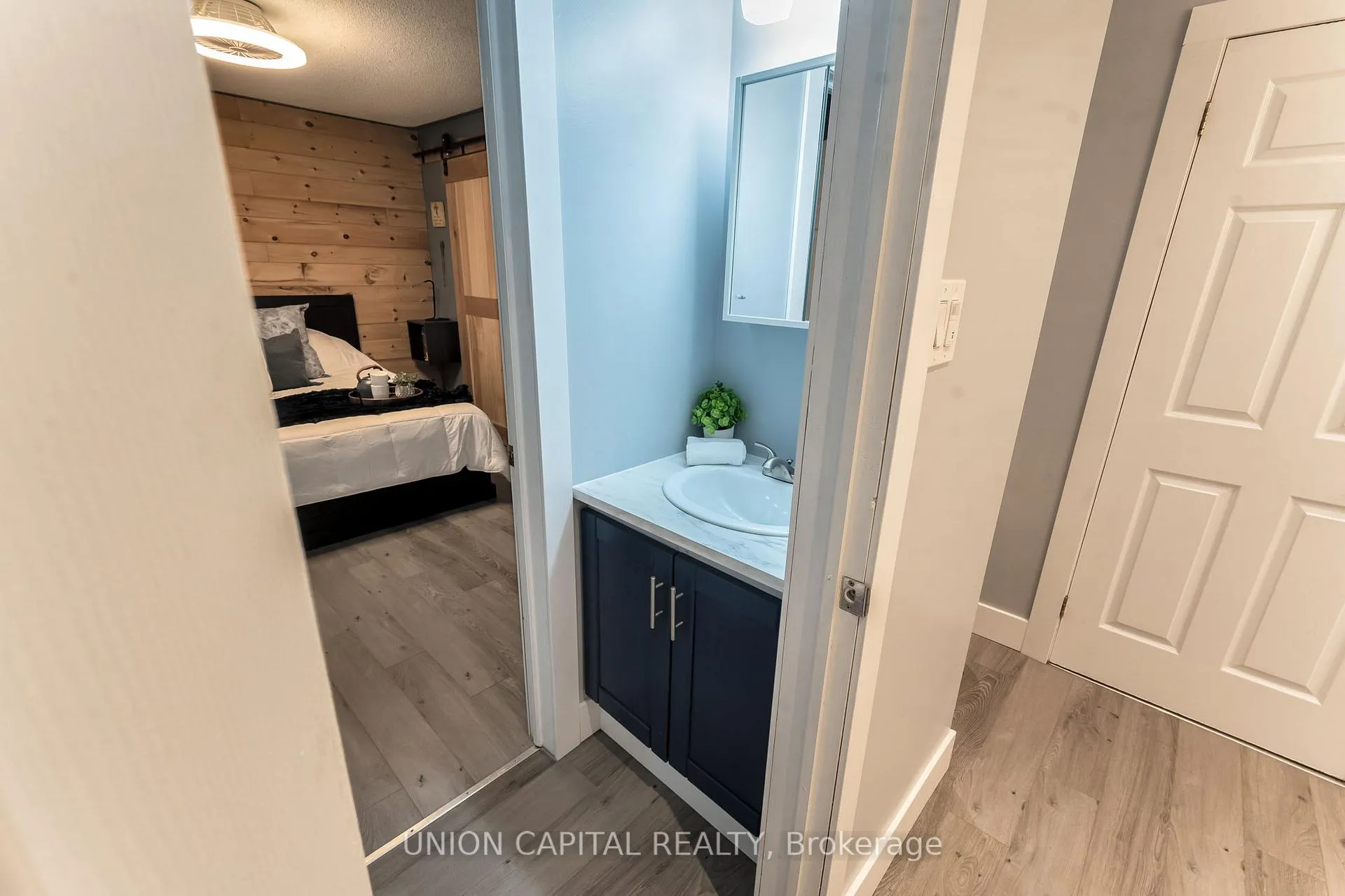 Photo 26 of 35 Jonathan Street, Uxbridge — HOMEH