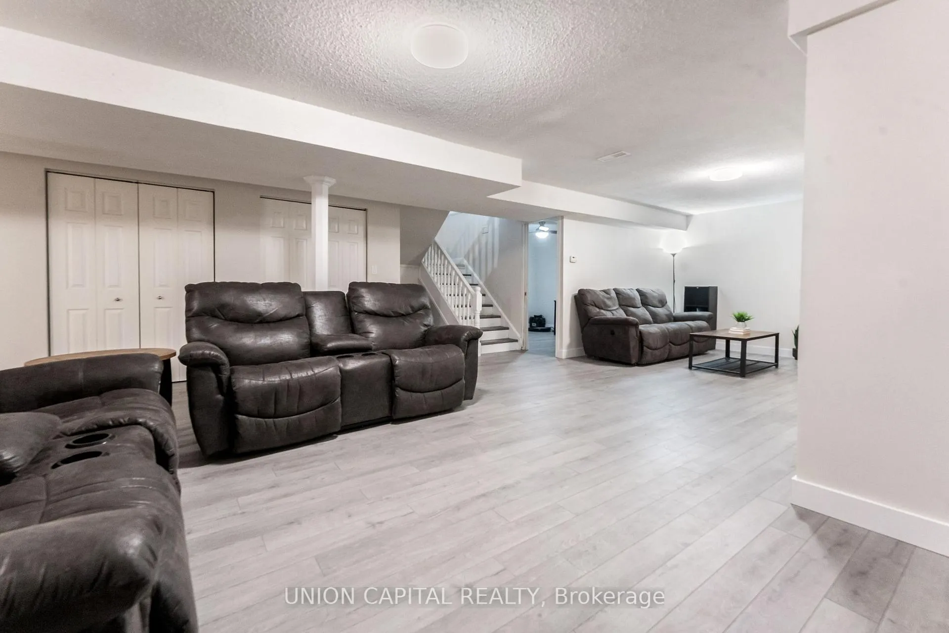 Photo 33 of 35 Jonathan Street, Uxbridge — HOMEH