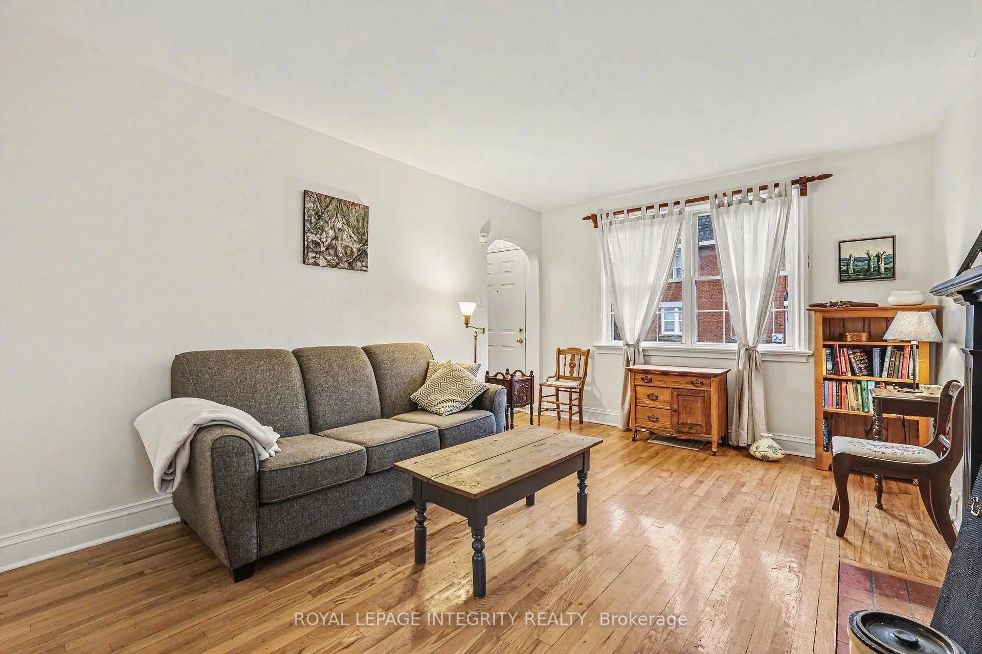 Photo 8 of 15 Beverley Avenue, Ottawa, Hintonburg — HOMEH