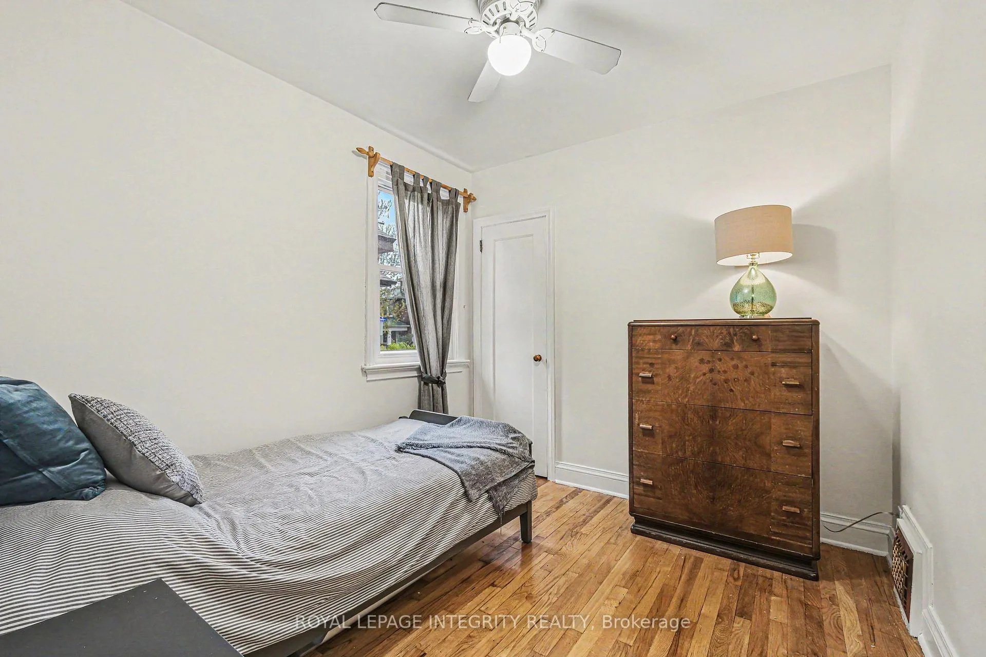 Photo 17 of 15 Beverley Avenue, Ottawa, Hintonburg — HOMEH