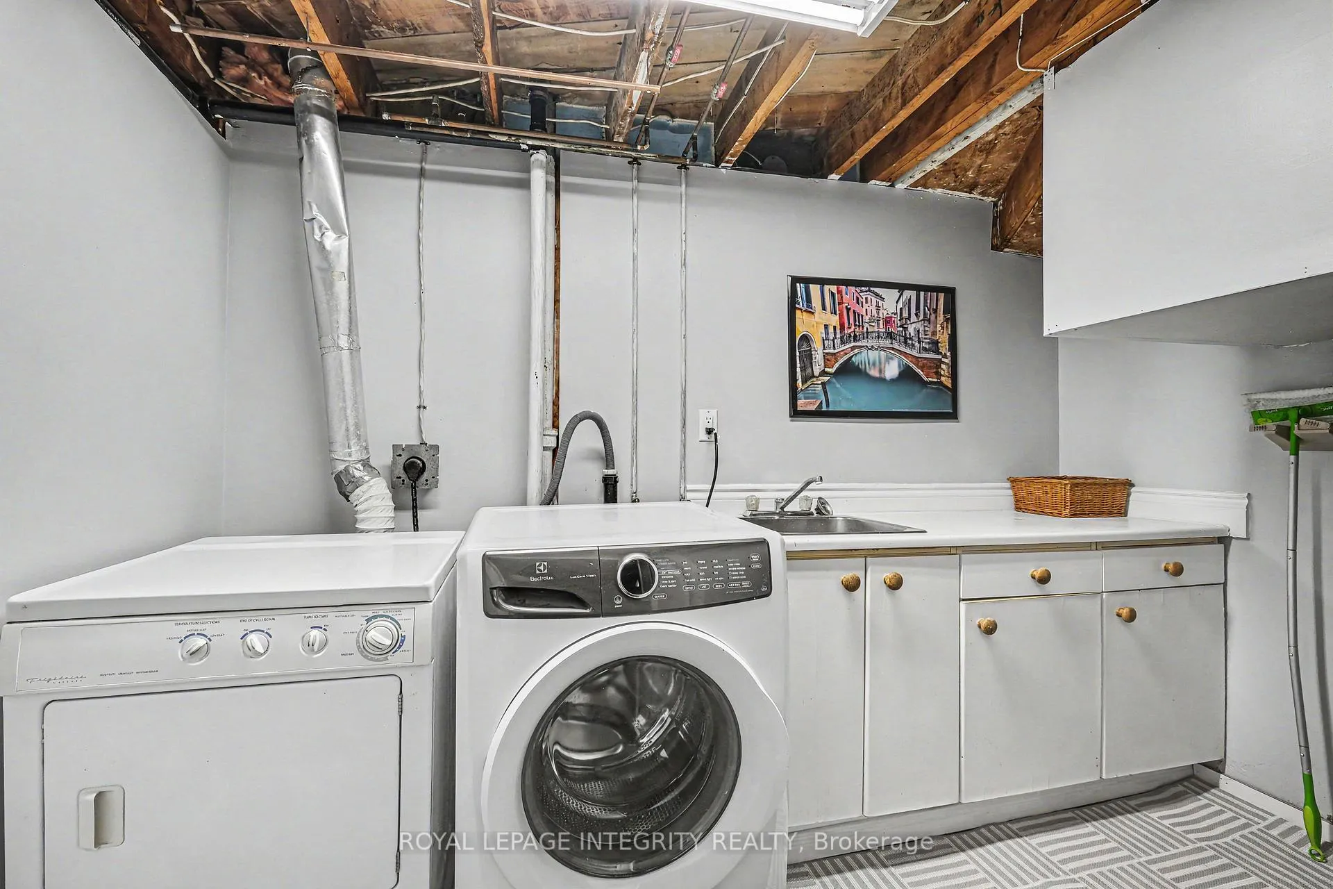 Photo 27 of 15 Beverley Avenue, Ottawa, Hintonburg — HOMEH