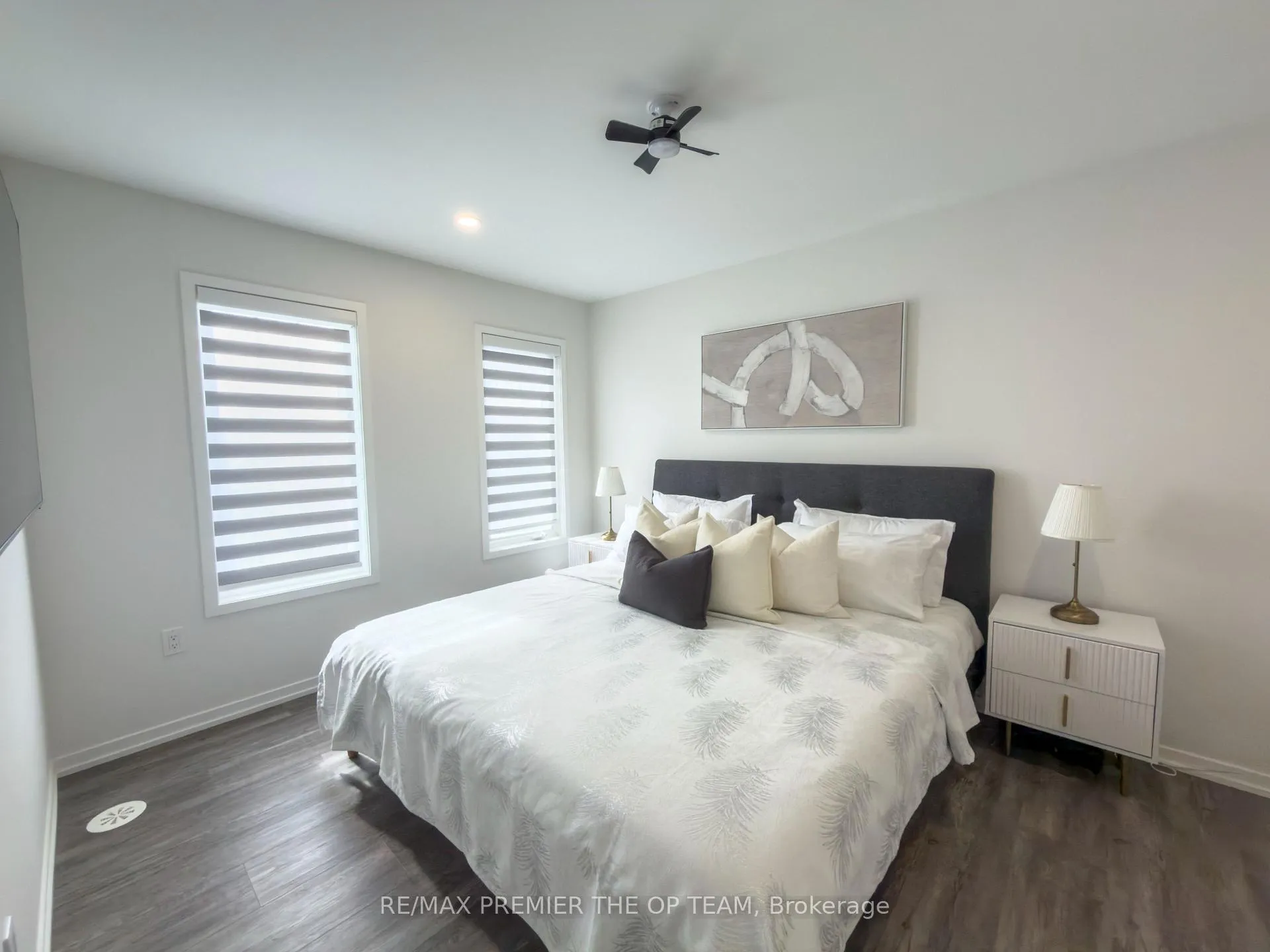 Photo 17 of 22 Pierre Berton Boulevard, Vaughan, Kleinburg — HOMEH