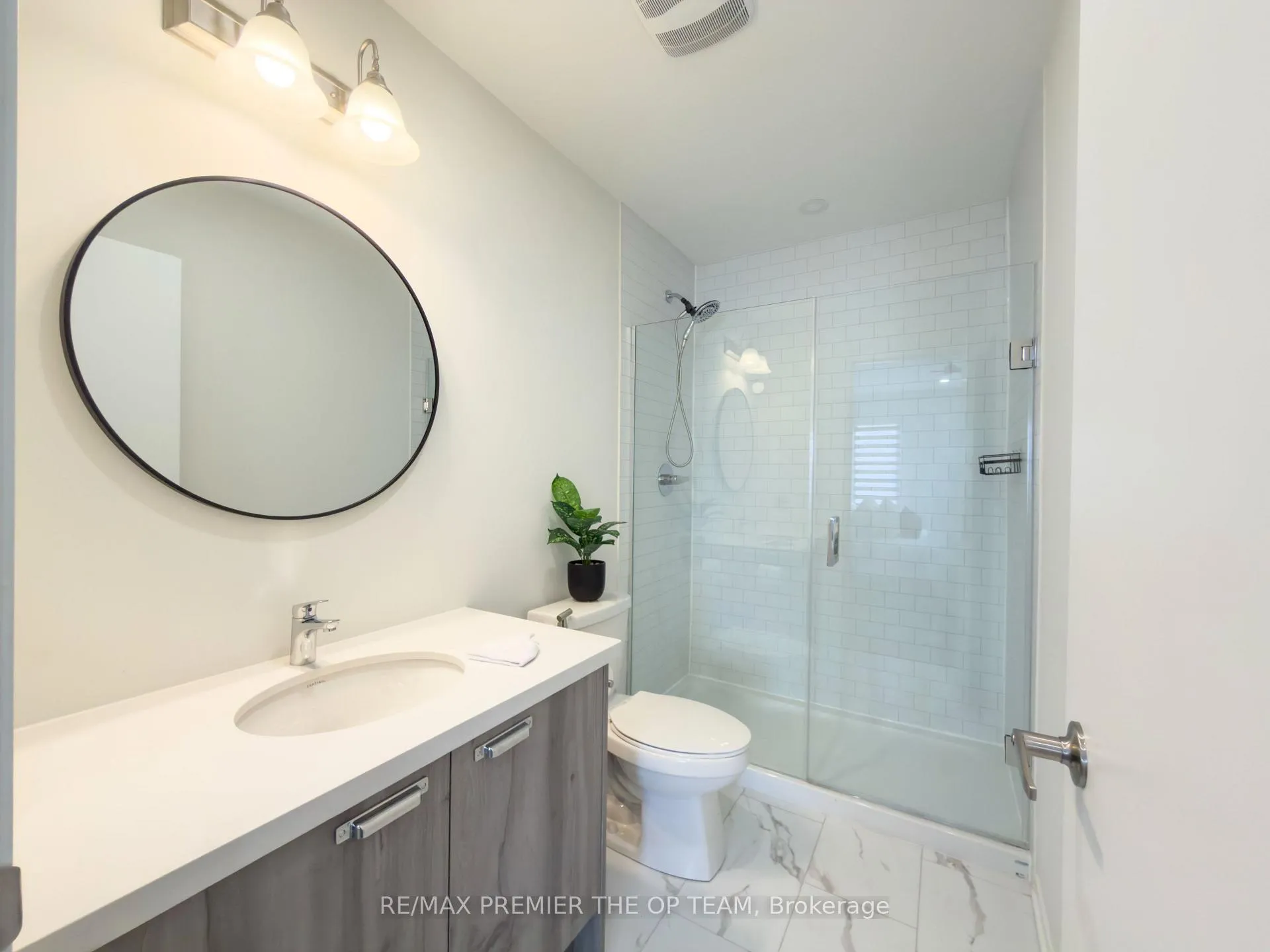 Photo 18 of 22 Pierre Berton Boulevard, Vaughan, Kleinburg — HOMEH