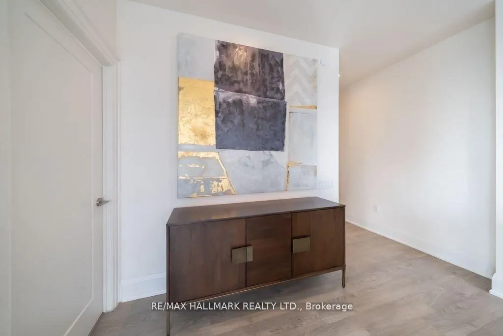 Photo 10 of Unit PH01, 30 Roehampton Avenue, Toronto, Mount Pleasant East — HOMEH