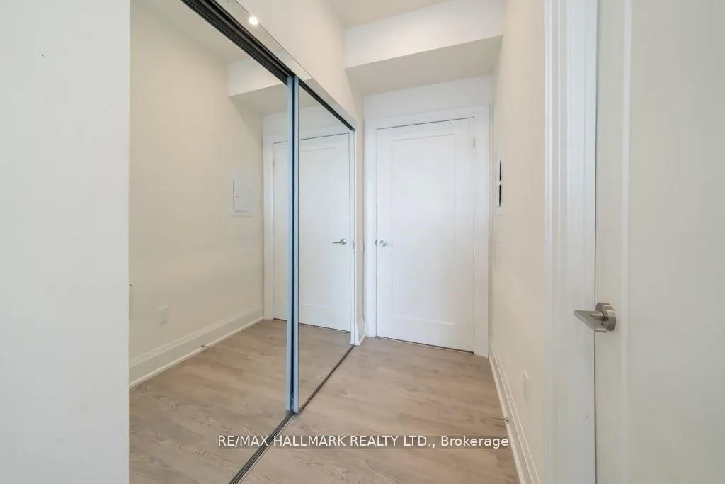 Photo 19 of Unit PH01, 30 Roehampton Avenue, Toronto, Mount Pleasant East — HOMEH