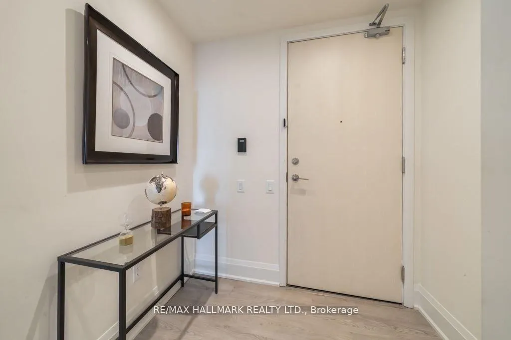 Photo 21 of Unit PH01, 30 Roehampton Avenue, Toronto, Mount Pleasant East — HOMEH